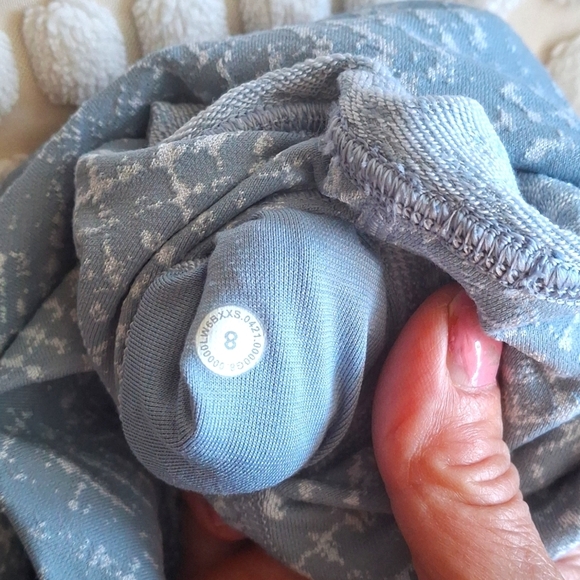 💫SALE💫 Lululemon Align Pant 28" *Engineer Print City Camo Silver Drop sz 10 - Picture 8 of 9